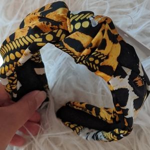 Forever 21 l NWT Scarf Print Knotted Headb…